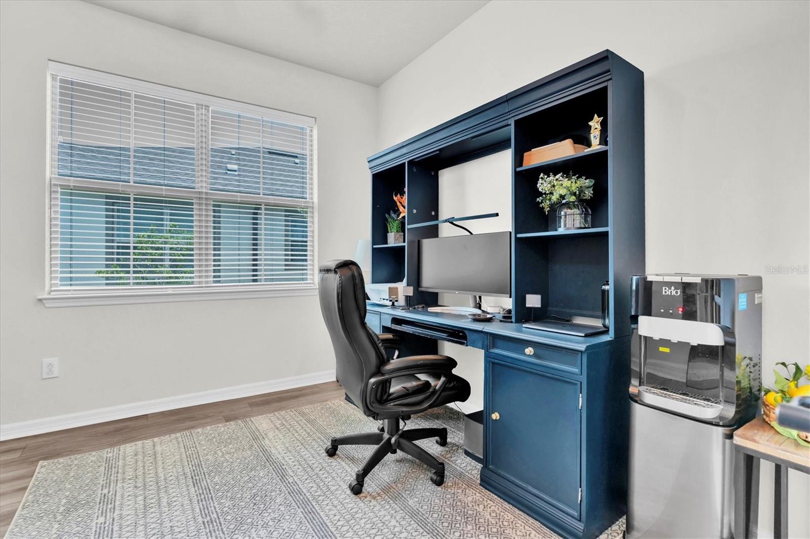 Listing photo id 6 for 6352 Mooring Line Circle