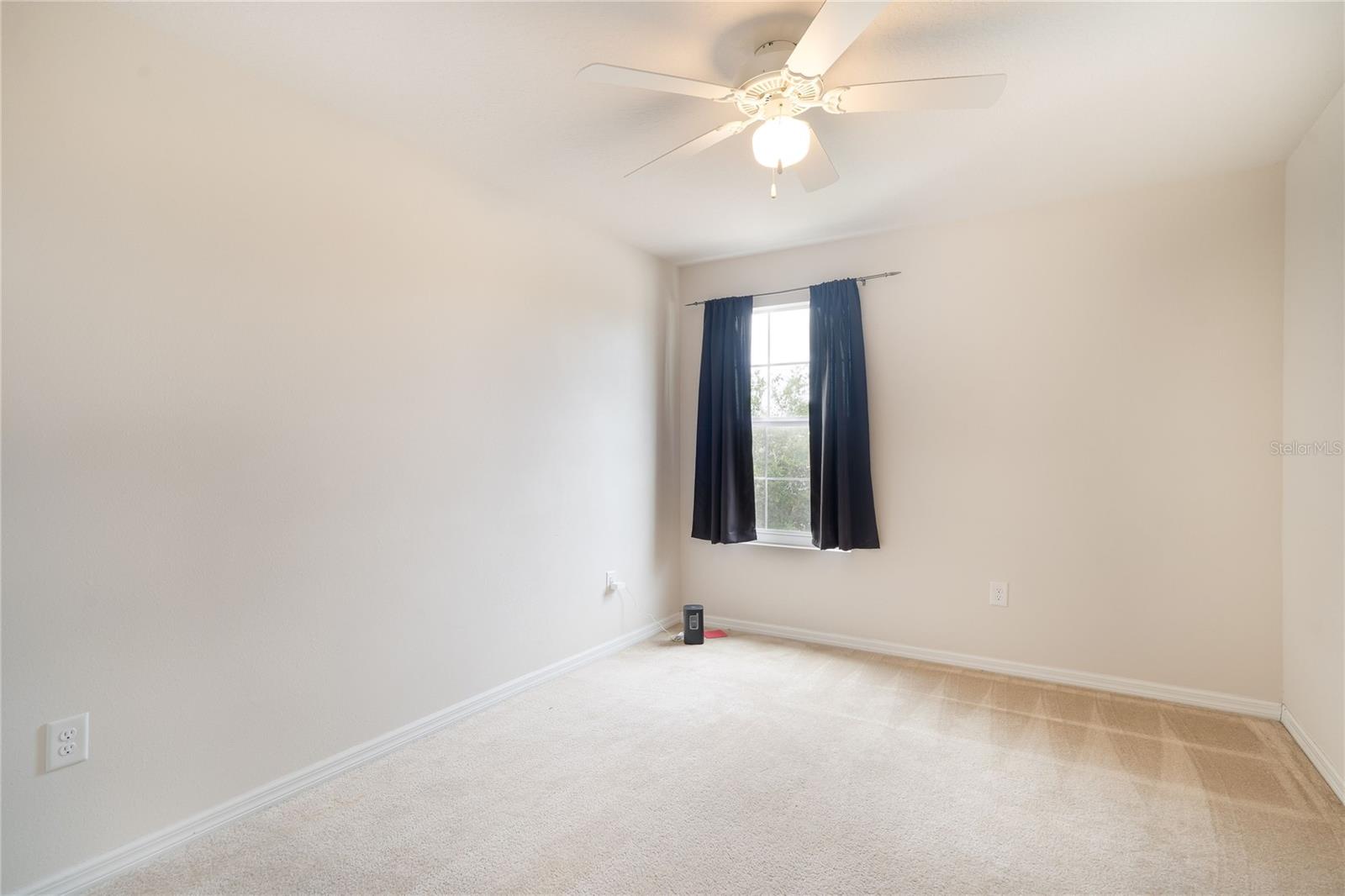 Image 27 of 36 For 11926 Grand Kempston Drive