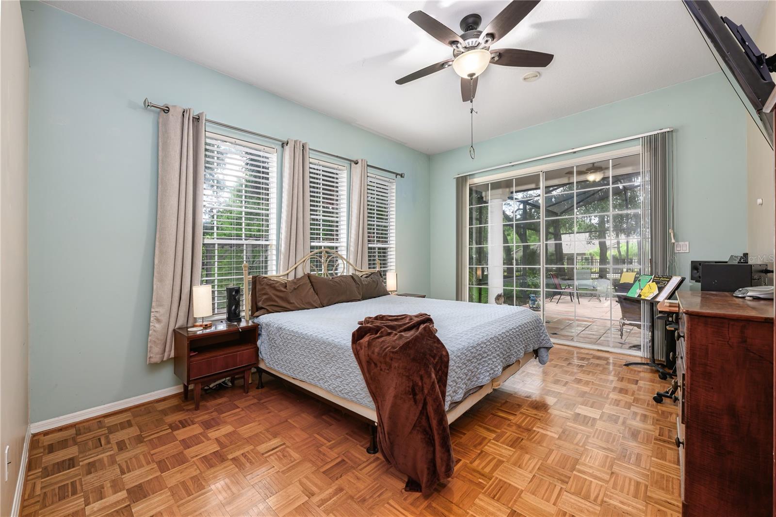 Image 18 of 29 For 116 Winding Oaks Lane