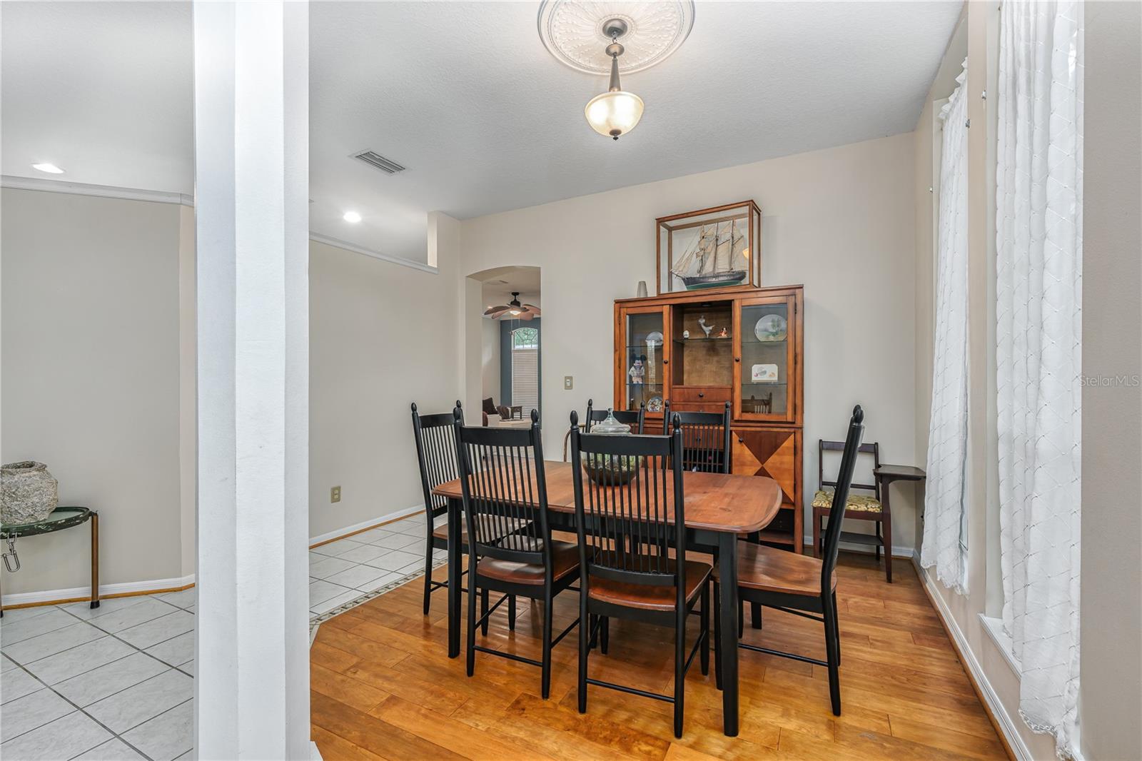 Image 5 of 29 For 116 Winding Oaks Lane