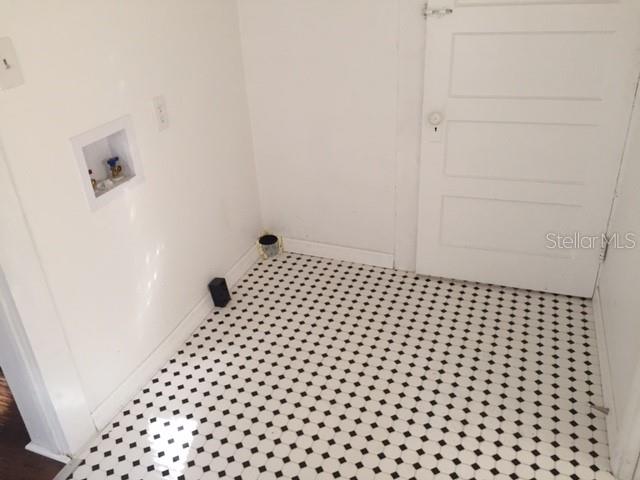 Image 15 of 16 For 211 Cluster Avenue