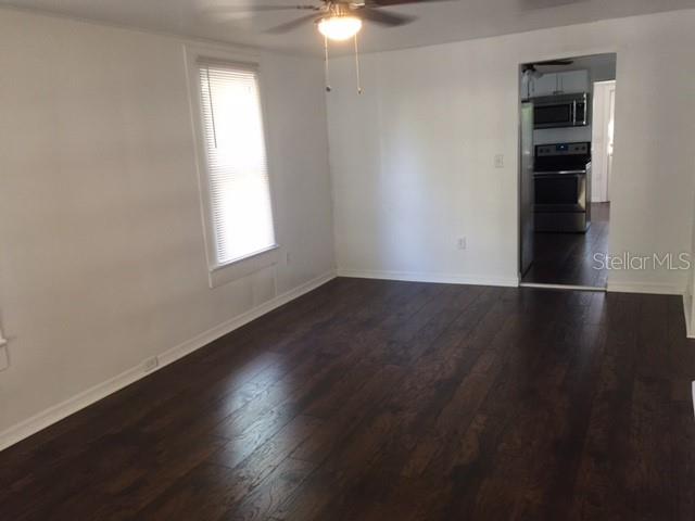 Image 3 of 16 For 211 Cluster Avenue