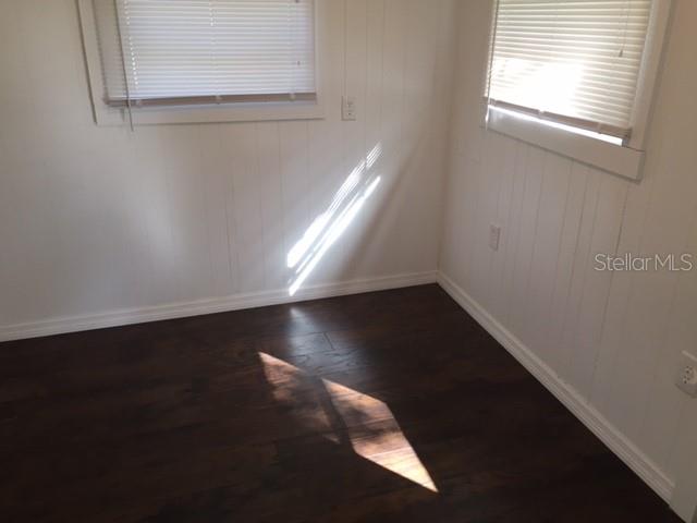 Image 8 of 16 For 211 Cluster Avenue