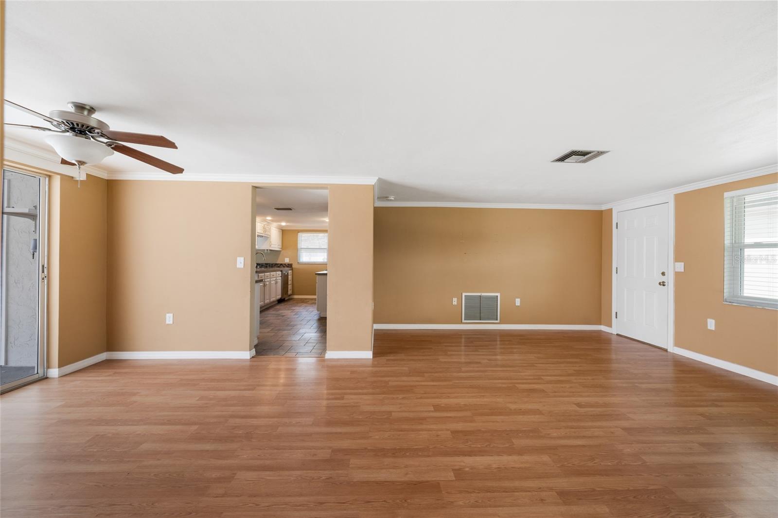 Image 10 of 40 For 5720 Mockingbird Drive