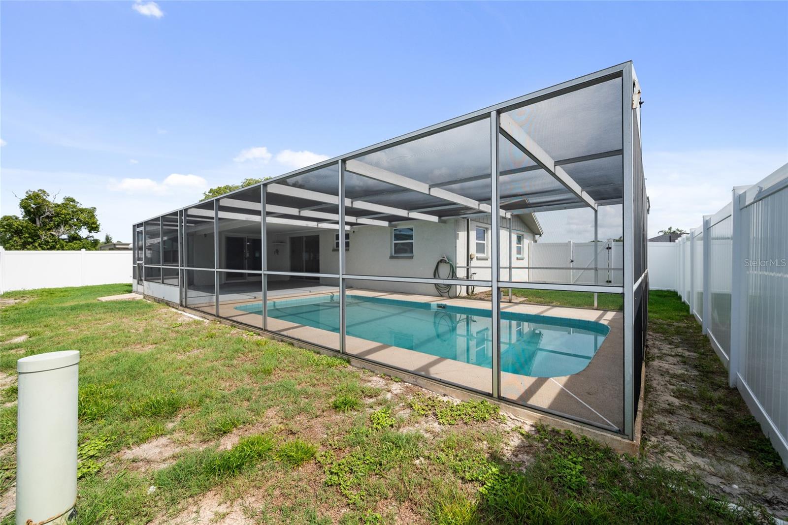 Image 33 of 40 For 5720 Mockingbird Drive