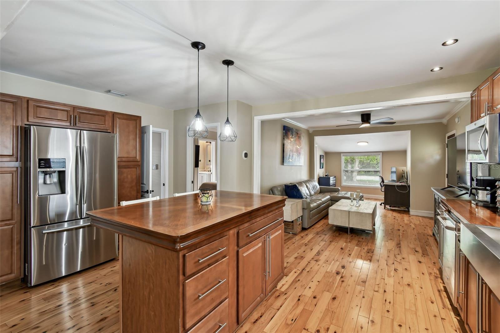 Image 16 of 51 For 1722 Albemarle Road