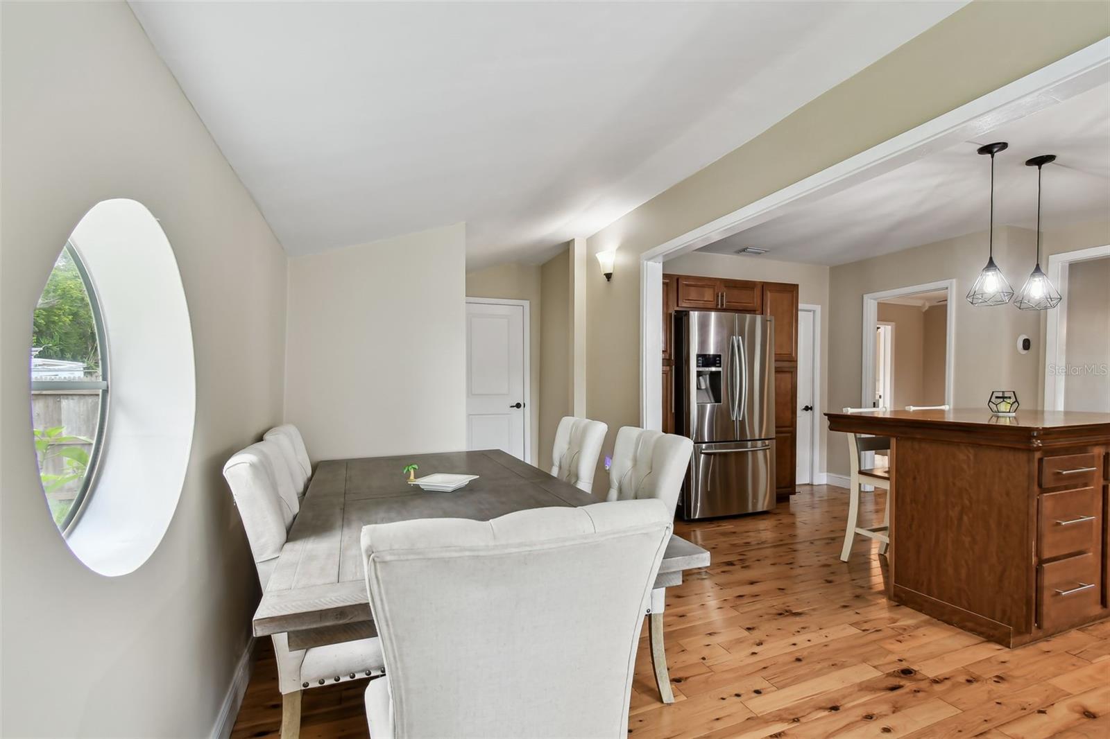 Image 18 of 51 For 1722 Albemarle Road