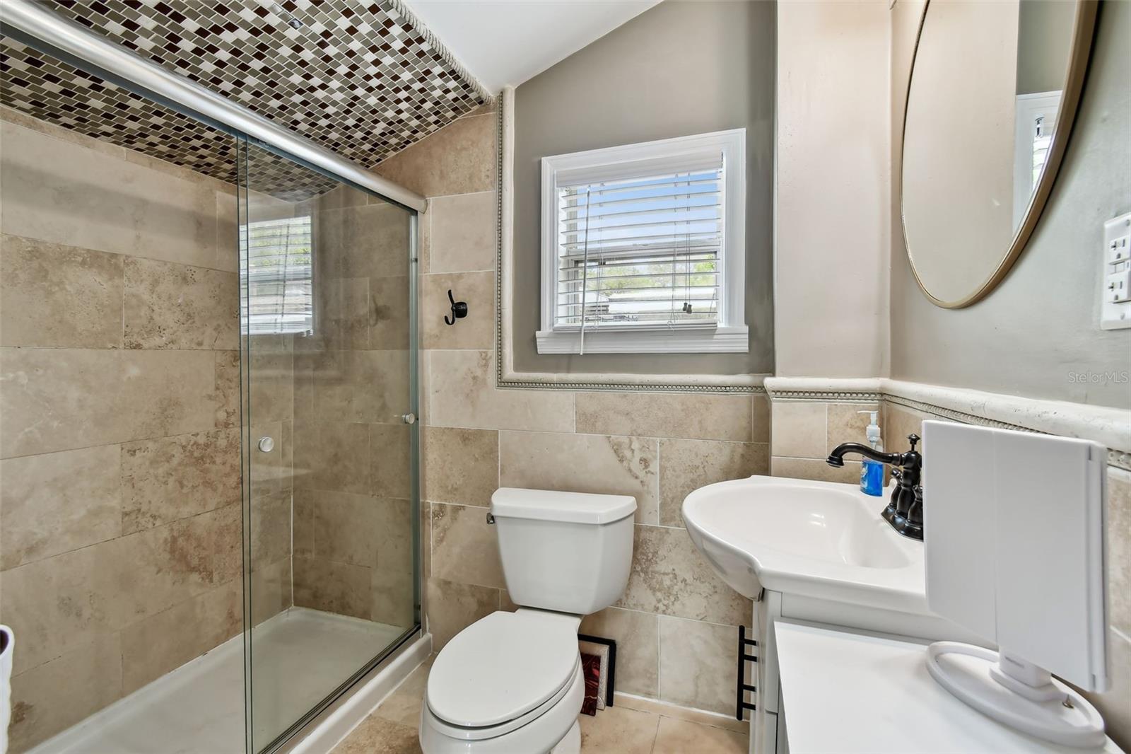 Image 31 of 51 For 1722 Albemarle Road