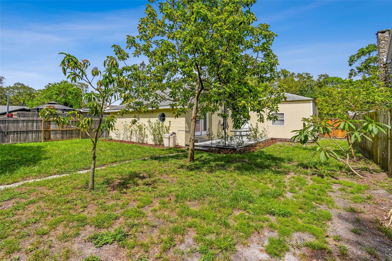 Image 39 of 51 For 1722 Albemarle Road