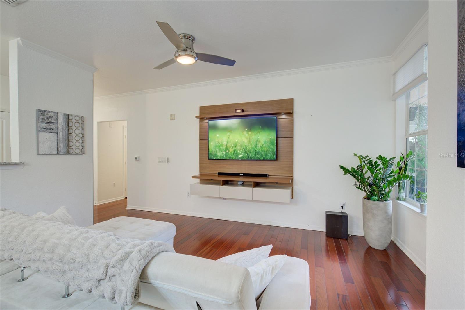 Image 11 of 45 For 4221 Spruce Street 2328