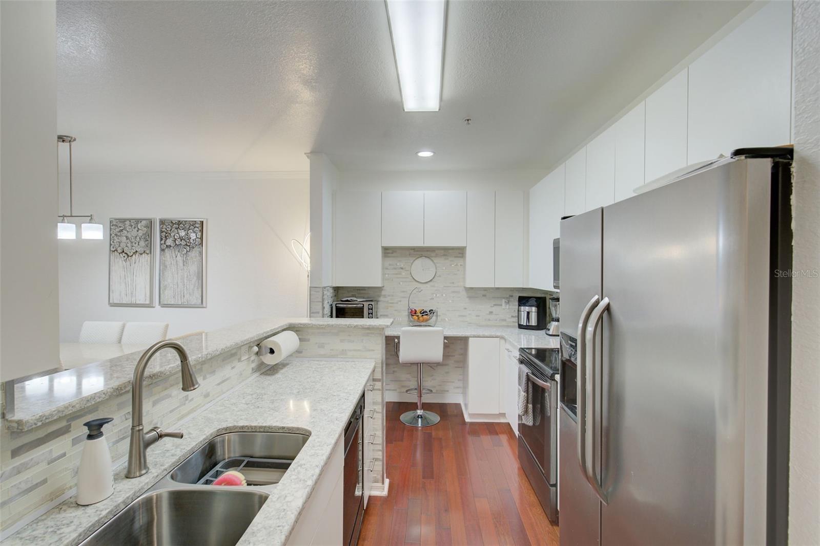Image 15 of 45 For 4221 Spruce Street 2328