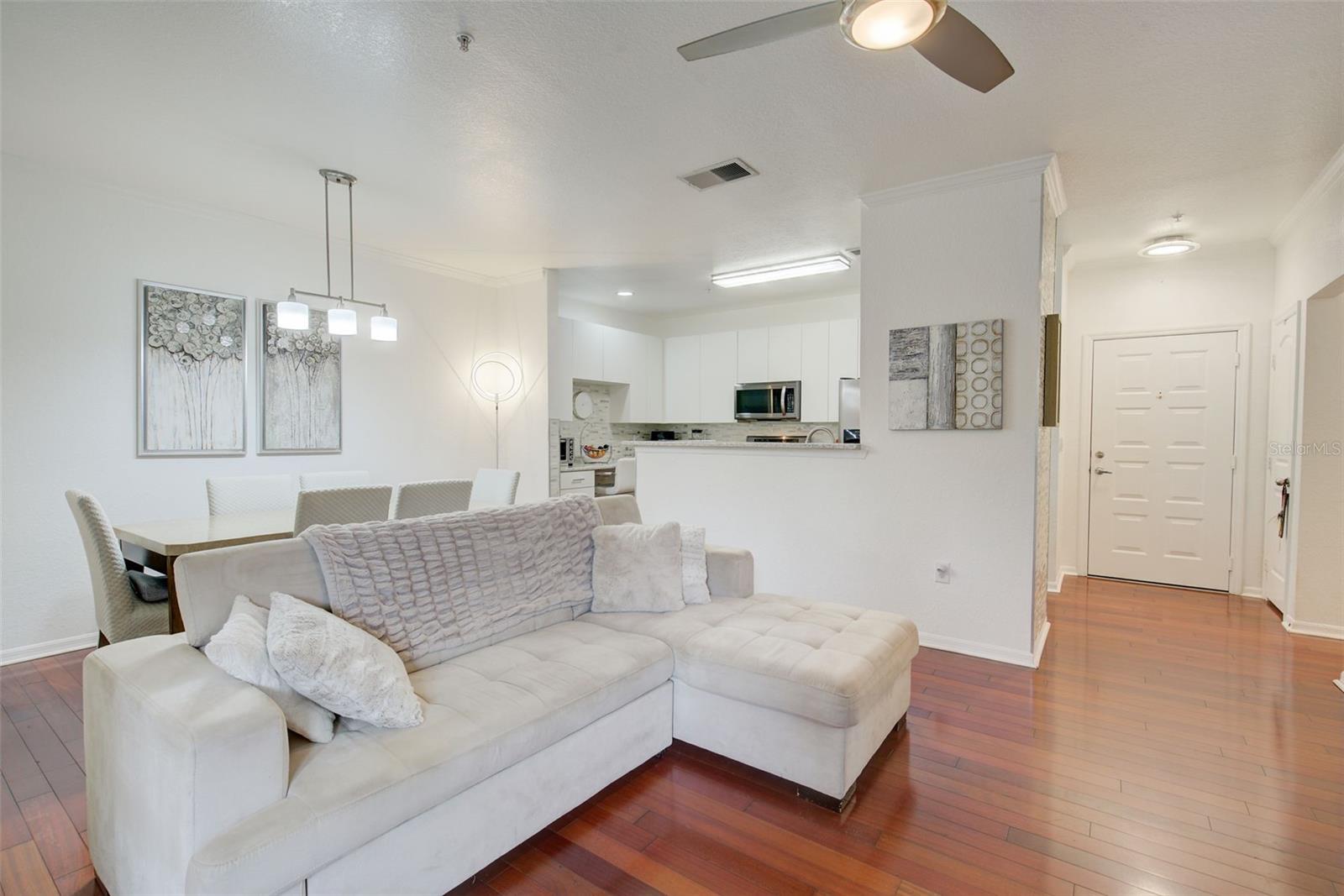 Image 6 of 45 For 4221 Spruce Street 2328