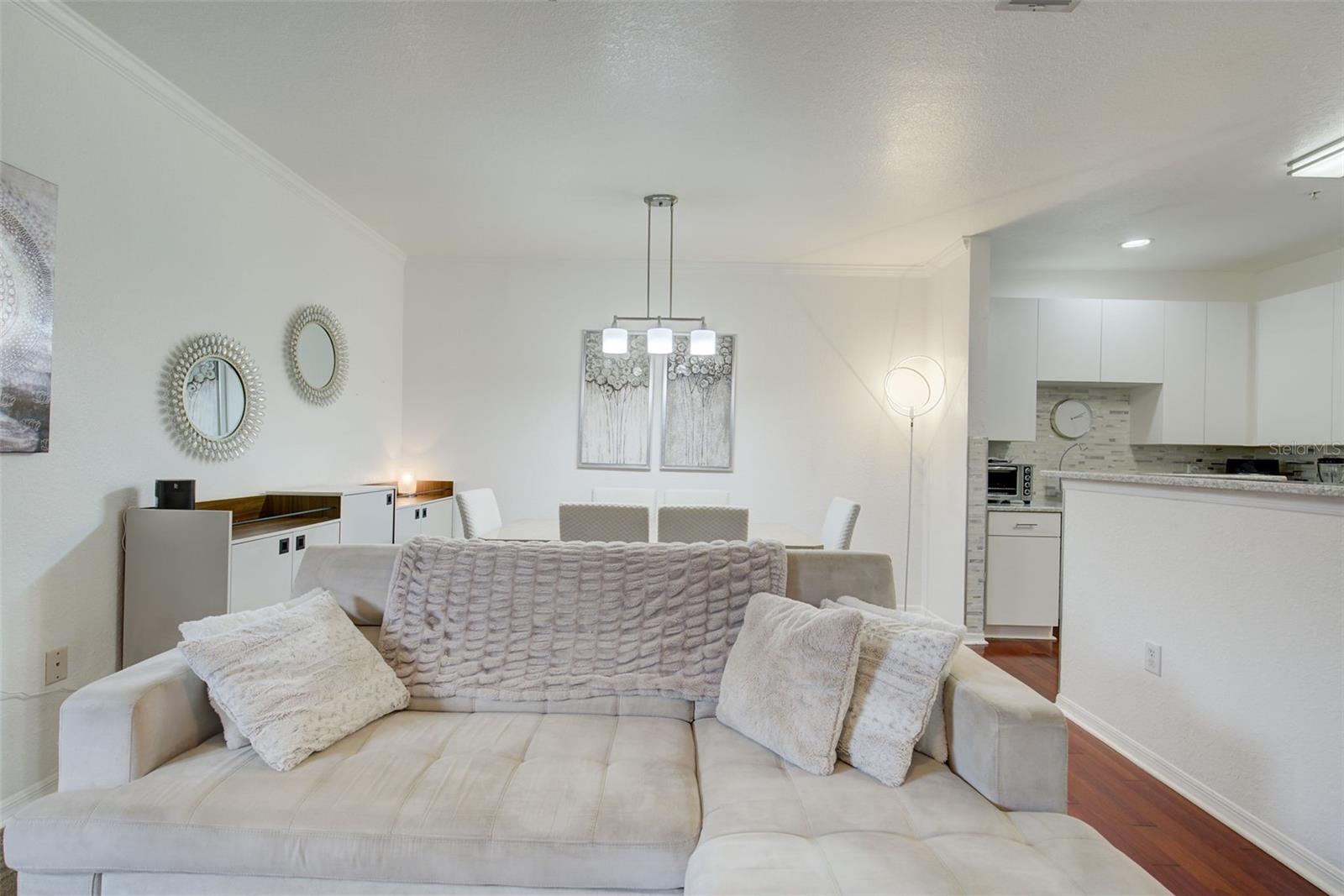 Image 7 of 45 For 4221 Spruce Street 2328