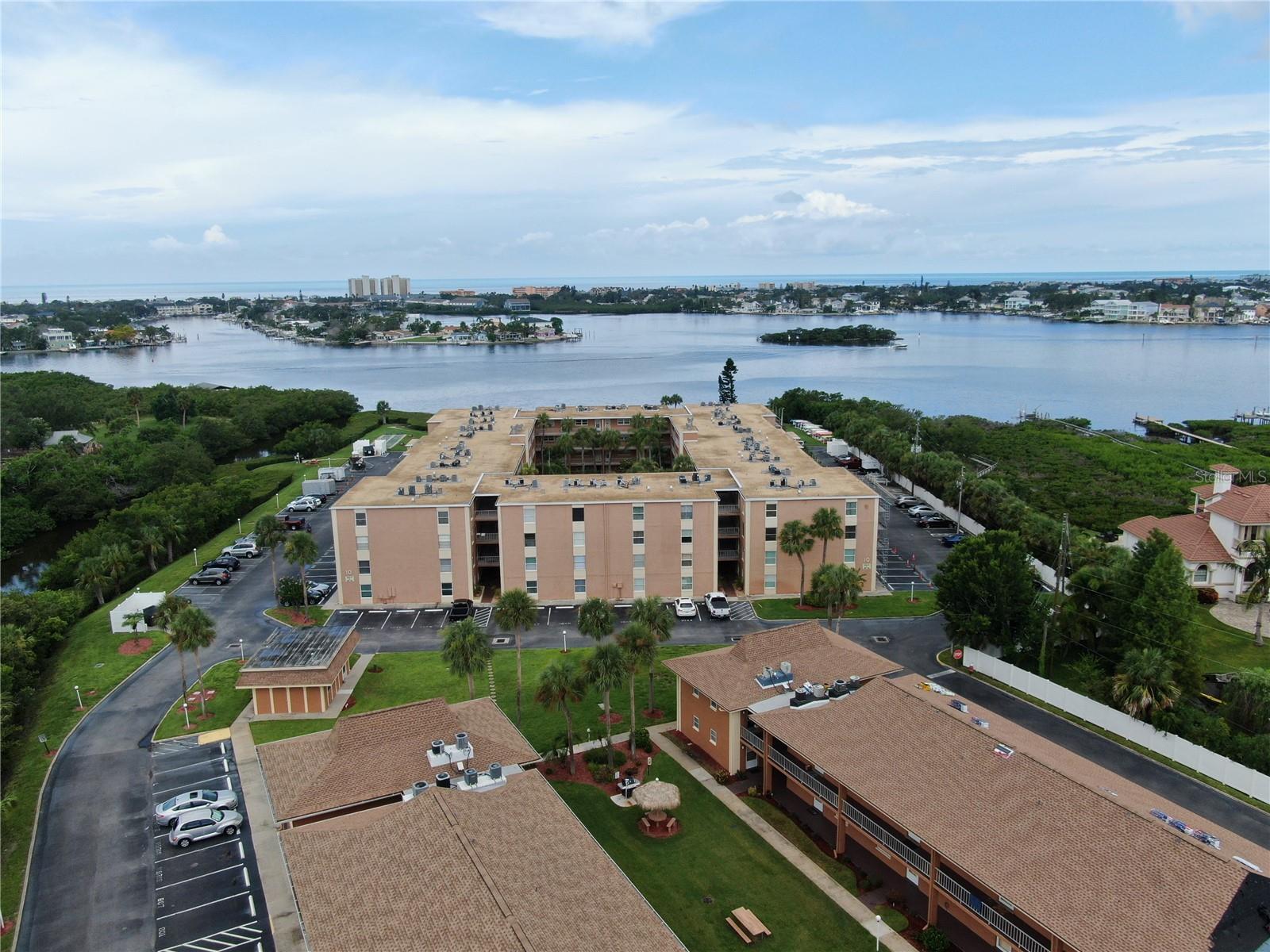 Details for 12760 Indian Rocks Road 909, LARGO, FL 33774