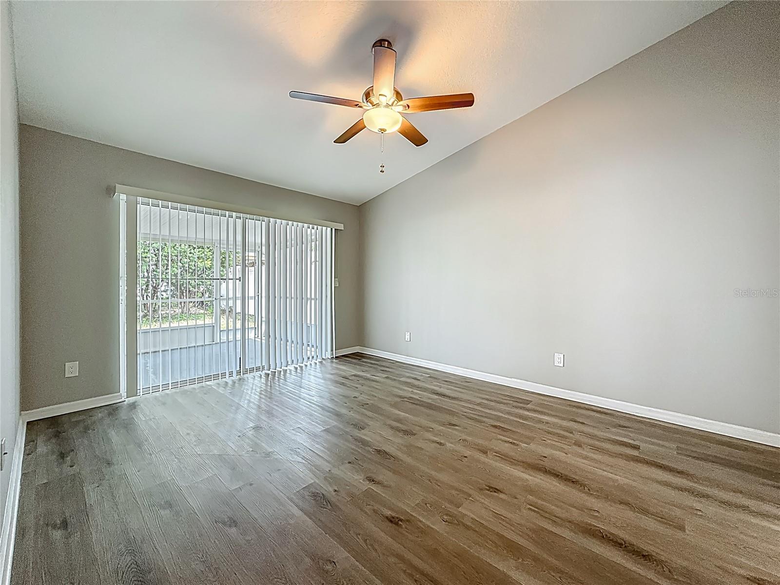 Image 47 of 80 For 11227 Thicket Court