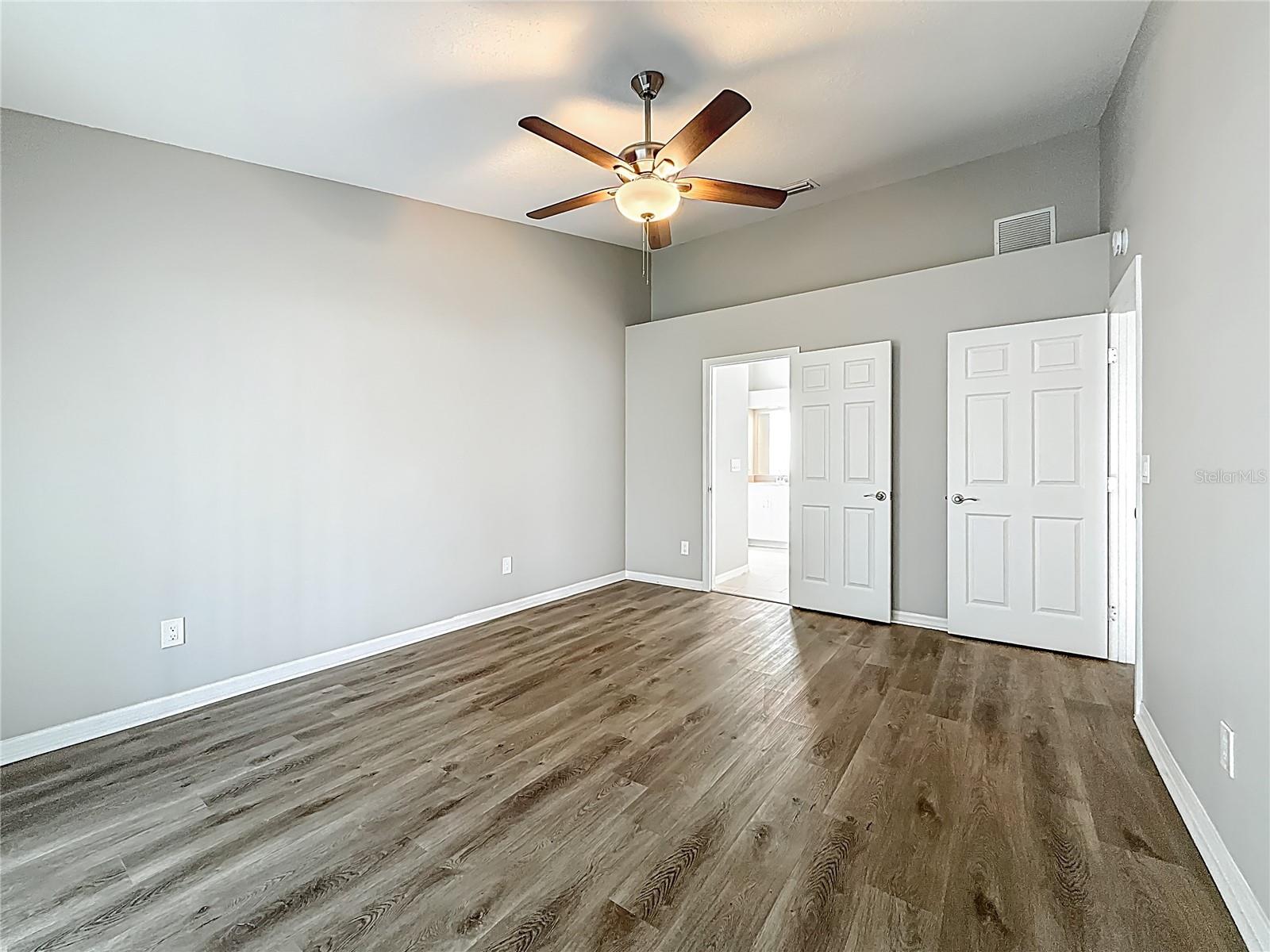 Image 48 of 80 For 11227 Thicket Court