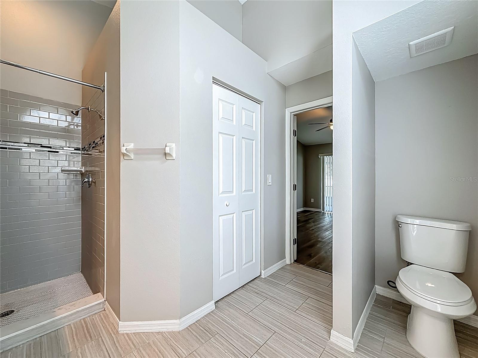 Image 55 of 80 For 11227 Thicket Court