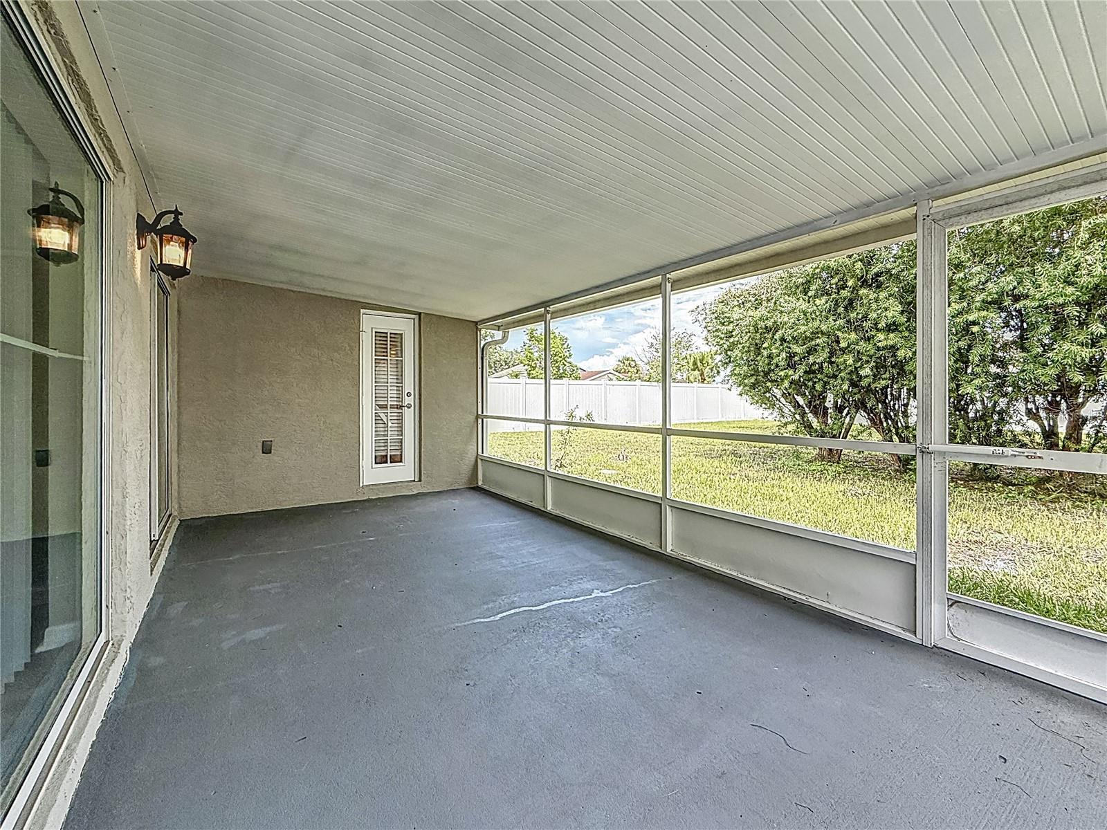 Image 63 of 80 For 11227 Thicket Court