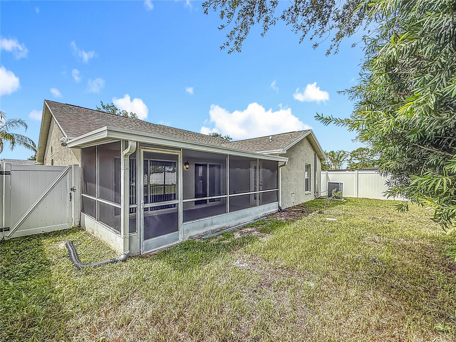 Image 66 of 80 For 11227 Thicket Court