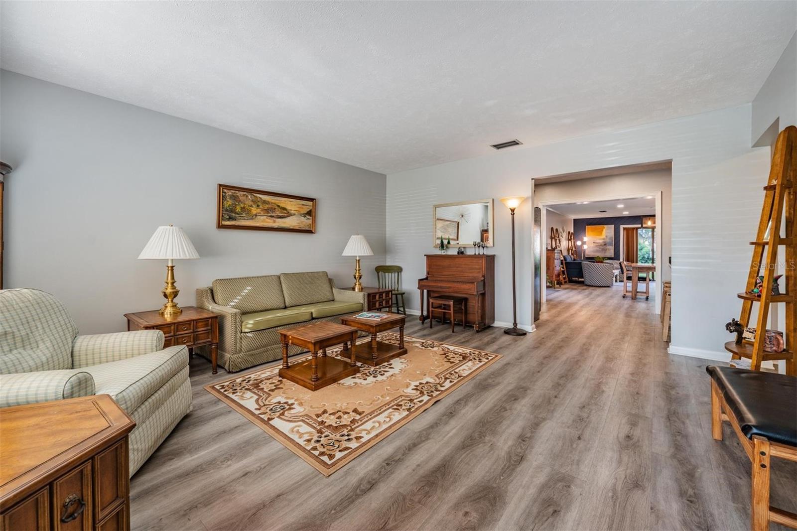 Image 18 of 40 For 8710 Pawnee Avenue