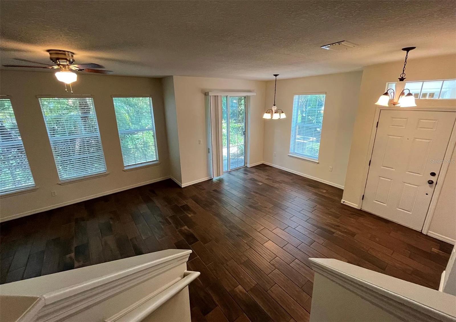 Image 4 of 34 For 6706 Eagle Feather Drive