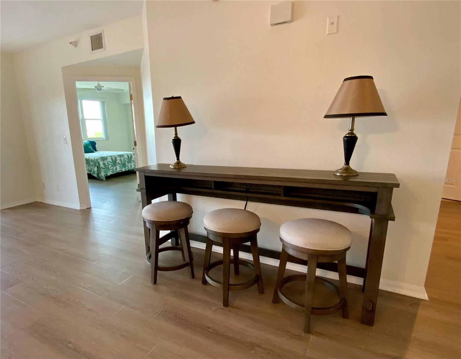 Image 10 of 50 For 6315 Shoreline Drive 3204