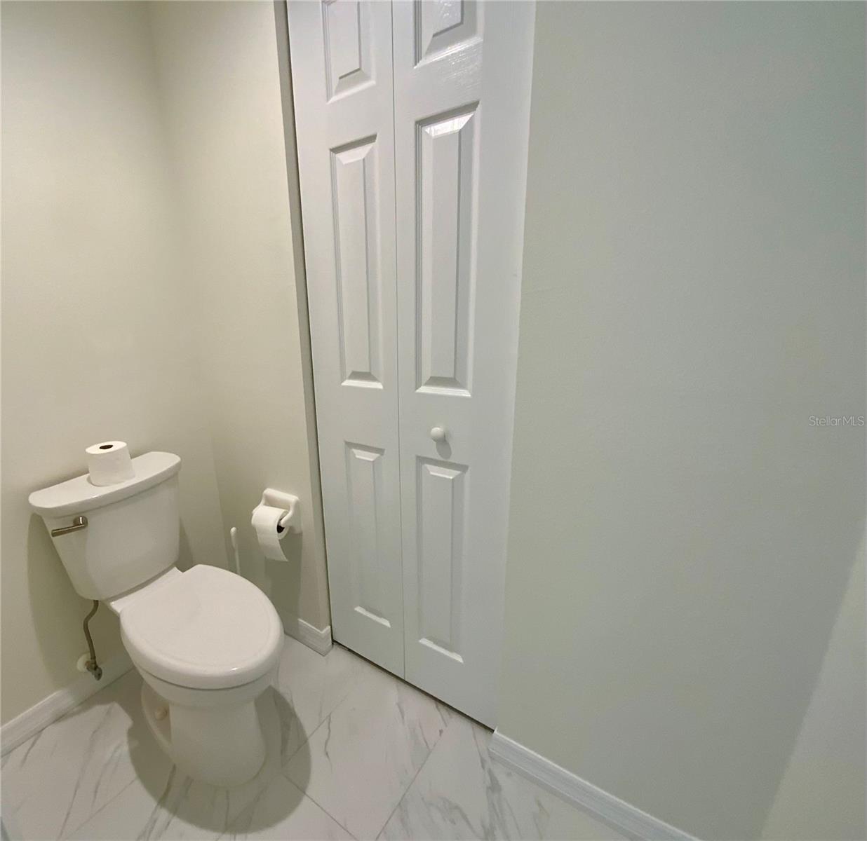 Image 24 of 50 For 6315 Shoreline Drive 3204
