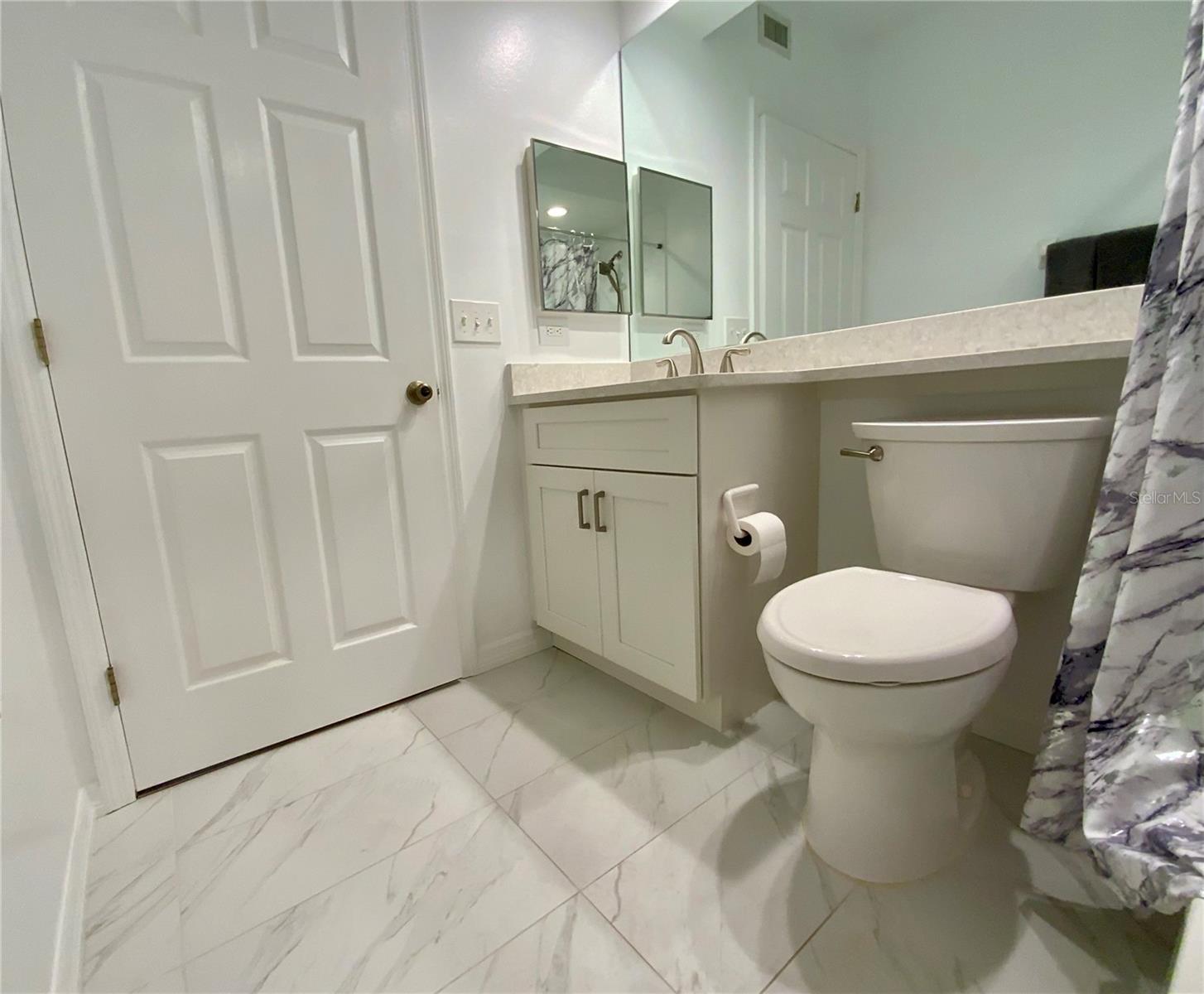 Image 31 of 50 For 6315 Shoreline Drive 3204