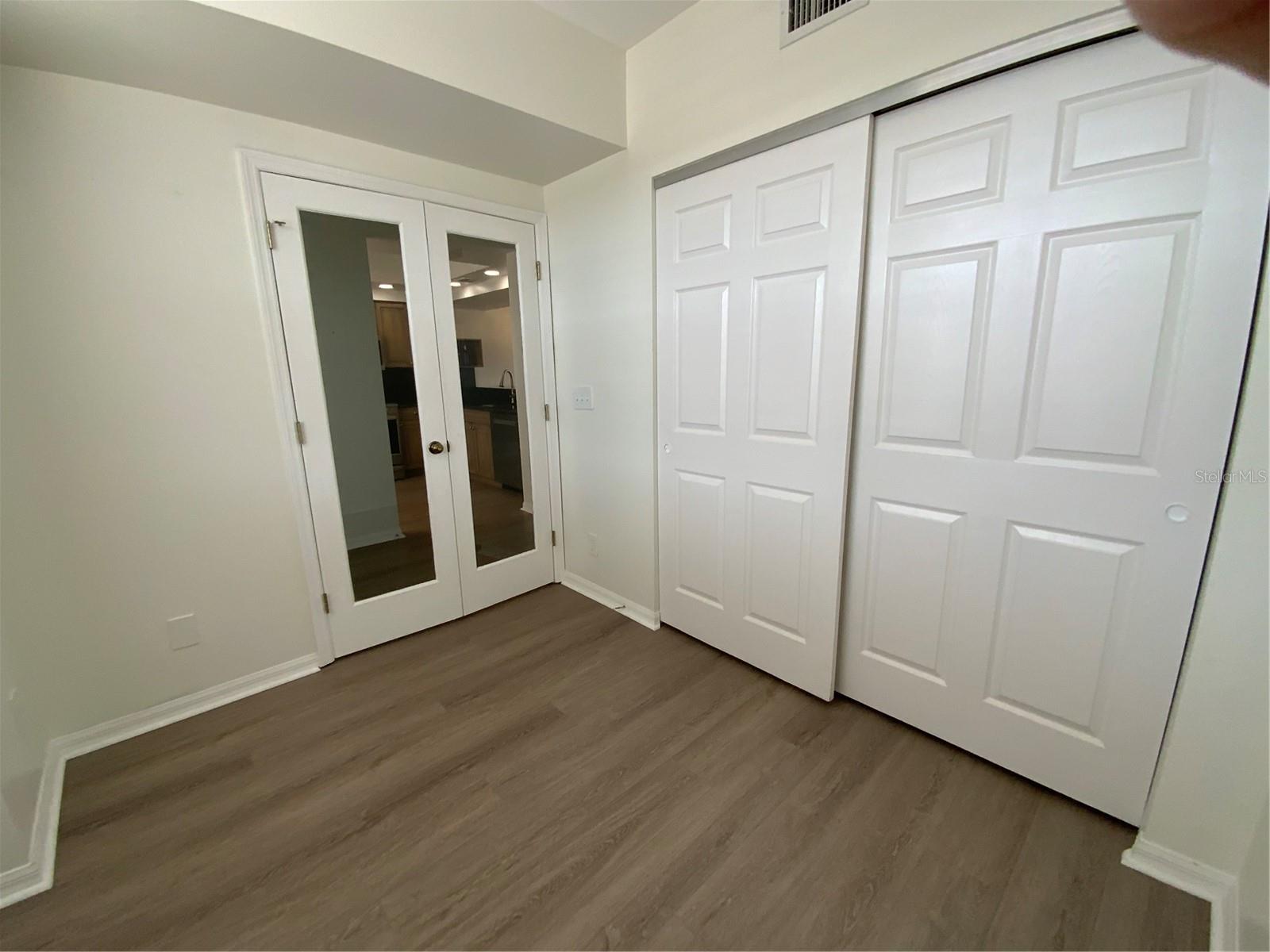 Image 33 of 50 For 6315 Shoreline Drive 3204