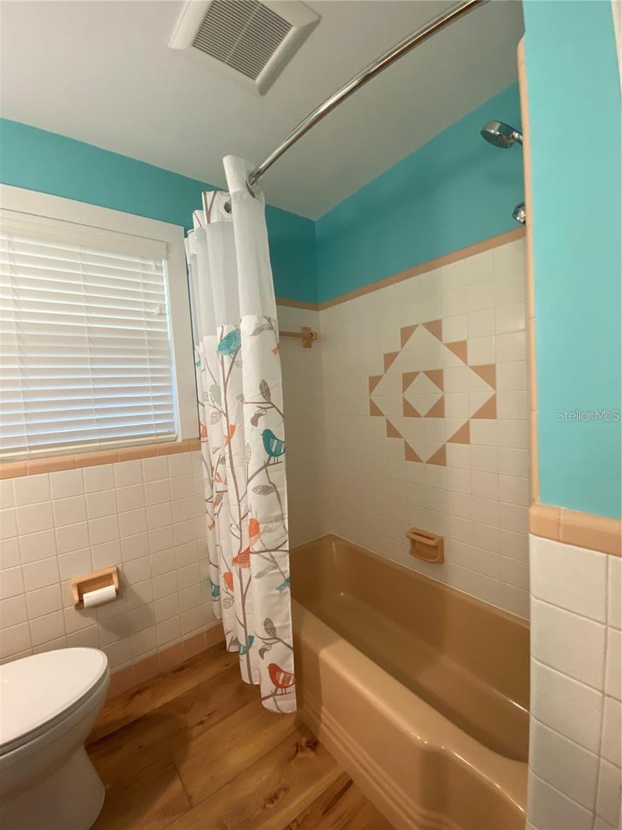 Image 4 of 16 For 1738 Santa Anna Drive