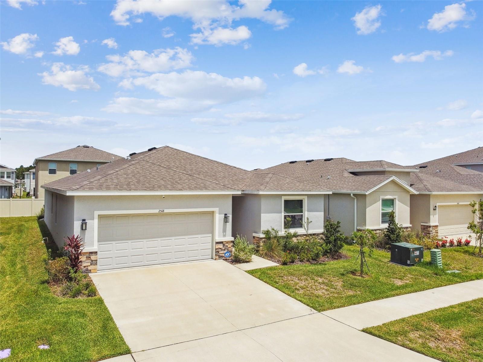 Image 3 of 63 For 2518 Chapel Oak Bend