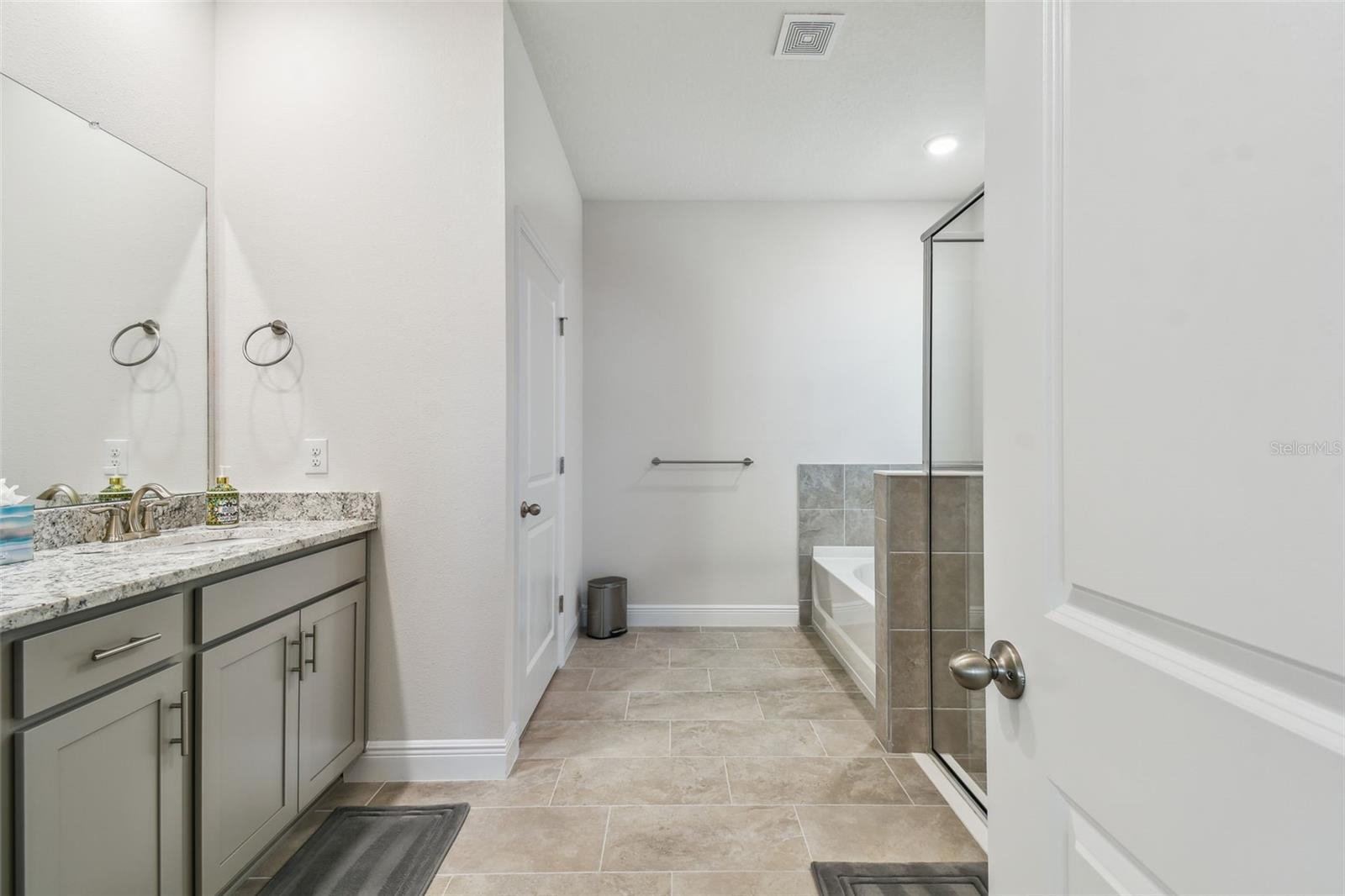Image 37 of 63 For 2518 Chapel Oak Bend