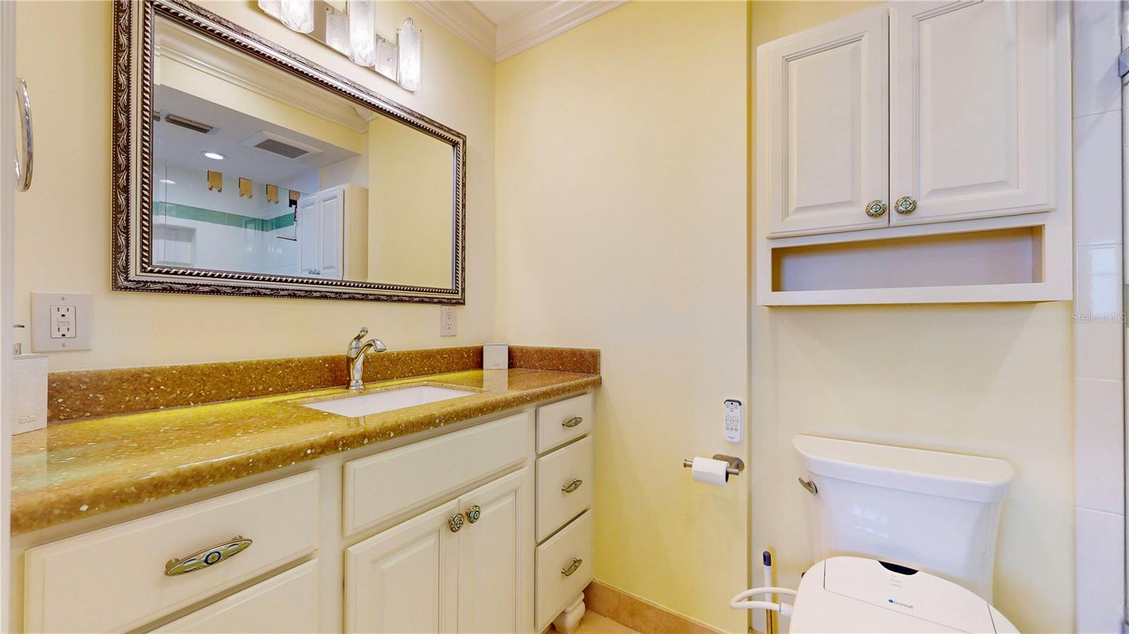 Image 33 of 61 For 4950 Gulf Boulevard 903