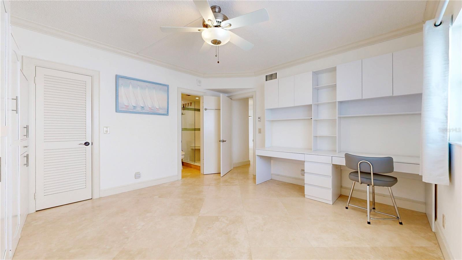Image 34 of 61 For 4950 Gulf Boulevard 903