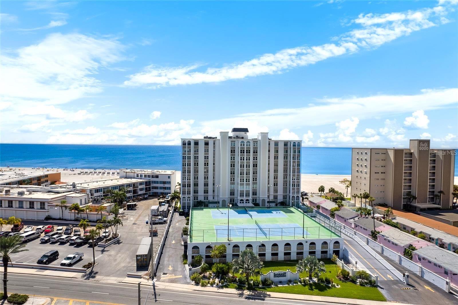 Image 4 of 61 For 4950 Gulf Boulevard 903