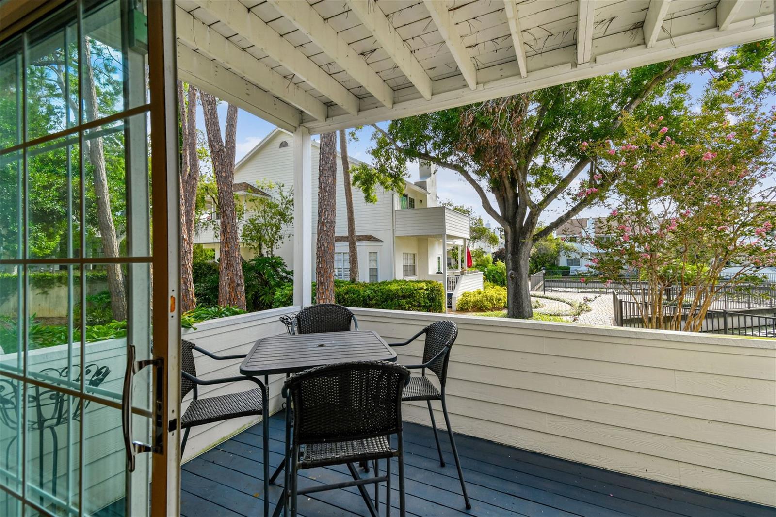 Image 13 of 56 For 5207 Bayshore Boulevard 16