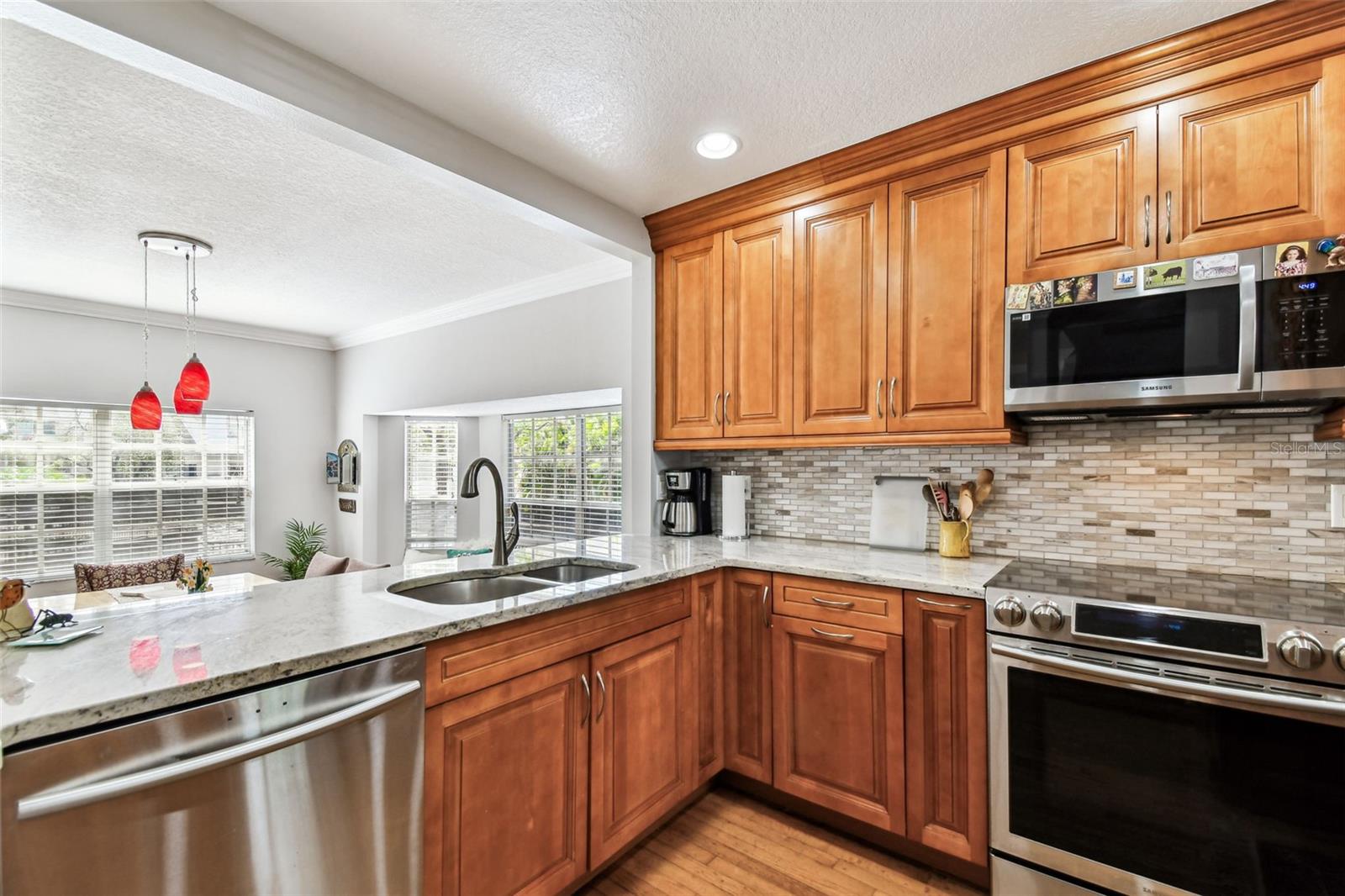 Image 20 of 56 For 5207 Bayshore Boulevard 16