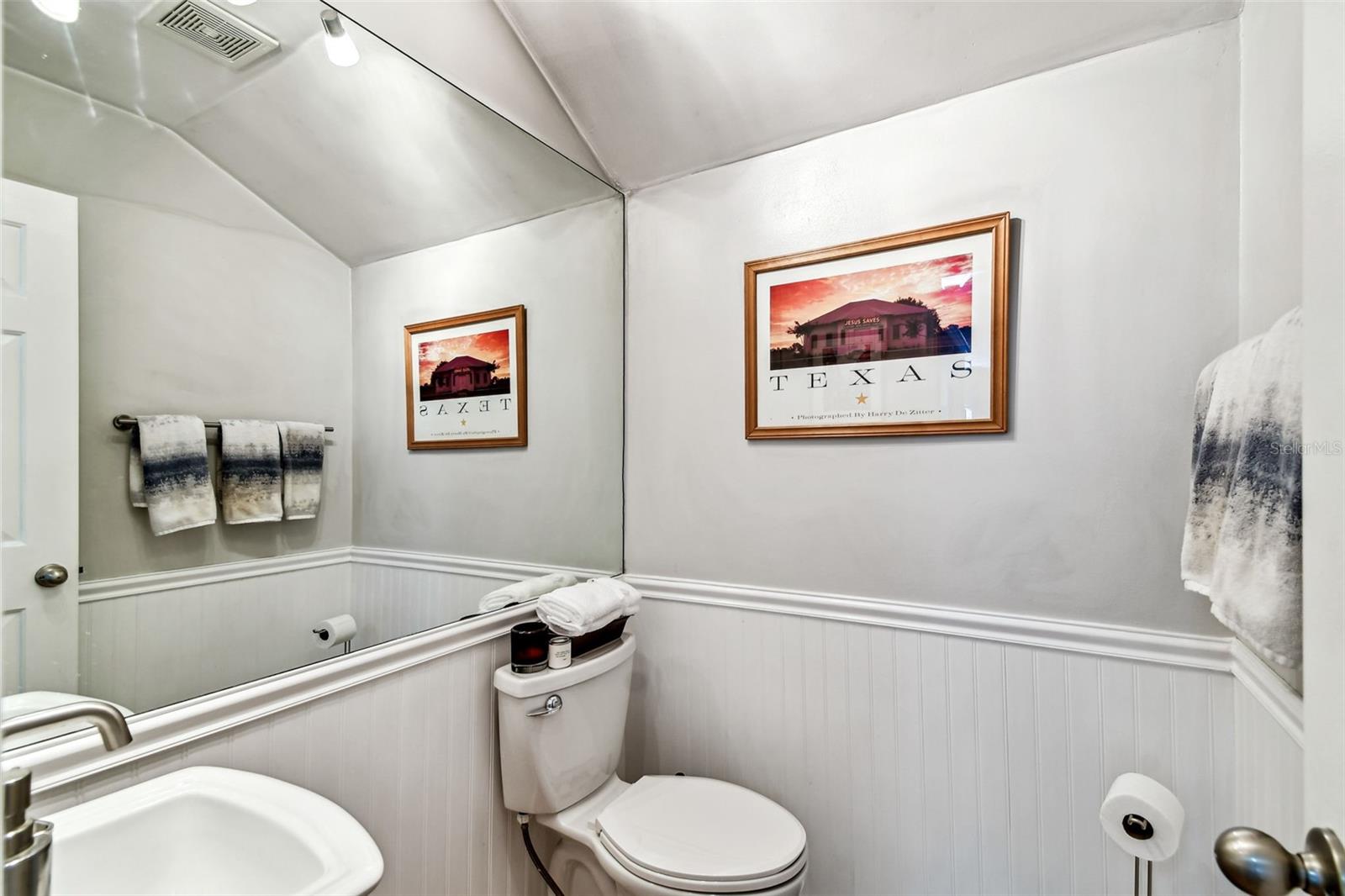 Image 39 of 56 For 5207 Bayshore Boulevard 16