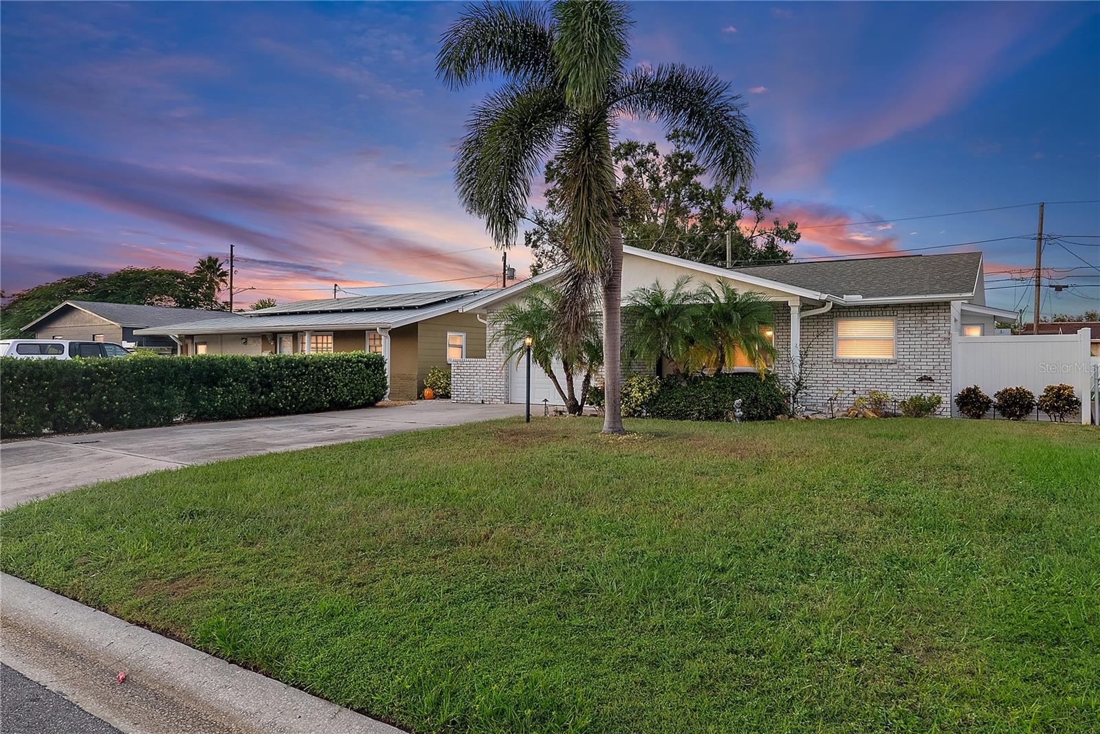 Image 15 of 18 For 5635 20th Avenue N