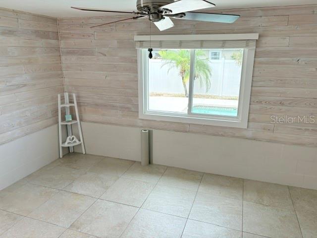 Image 8 of 12 For 5635 20th Avenue N