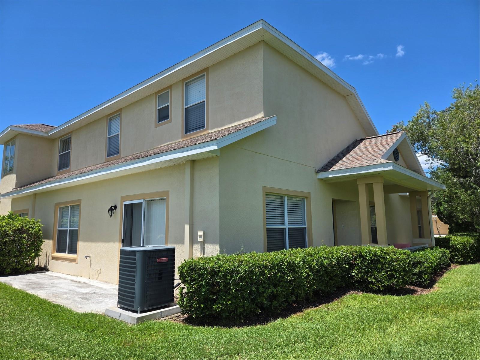 Image 4 of 20 For 20307 Oak Key Court