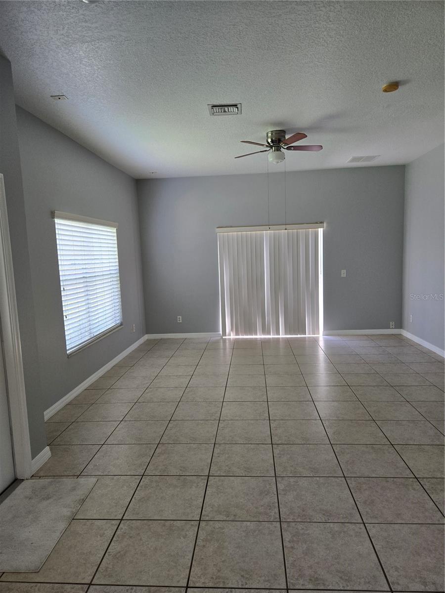 Image 9 of 20 For 20307 Oak Key Court