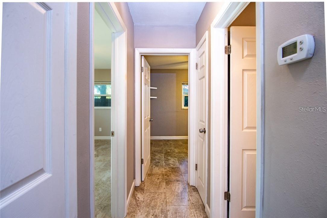 Image 14 of 26 For 2074 Greenbriar Boulevard