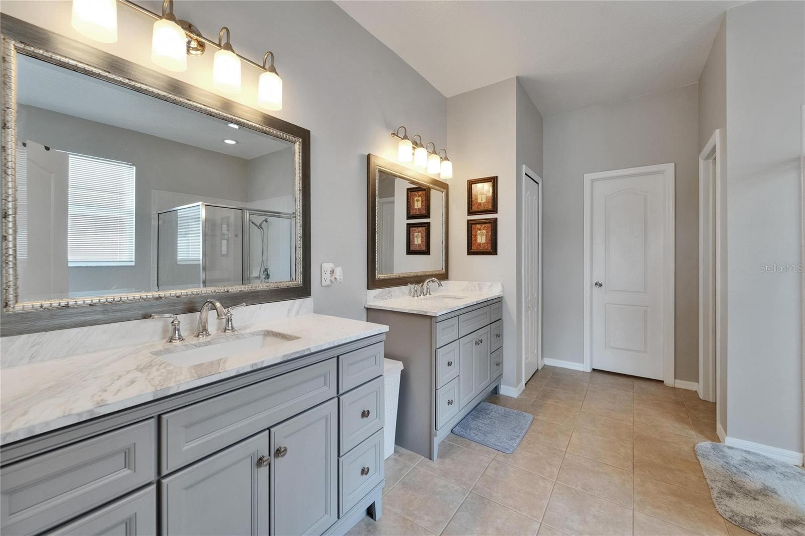 Listing photo id 29 for 607 Tuscanny Street