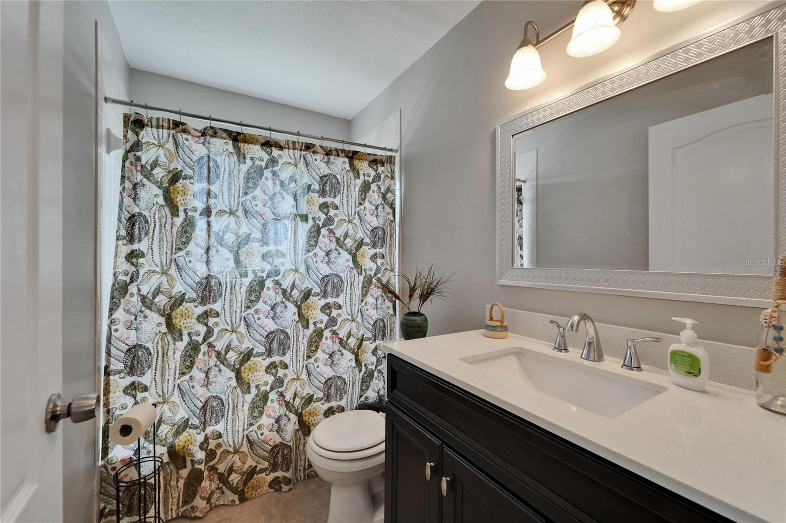Listing photo id 33 for 607 Tuscanny Street