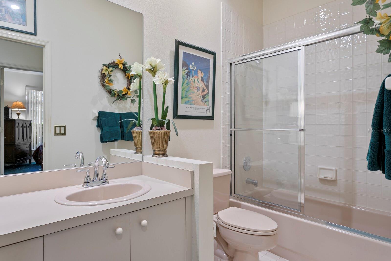 Image 20 of 32 For 6306 Queensway Drive