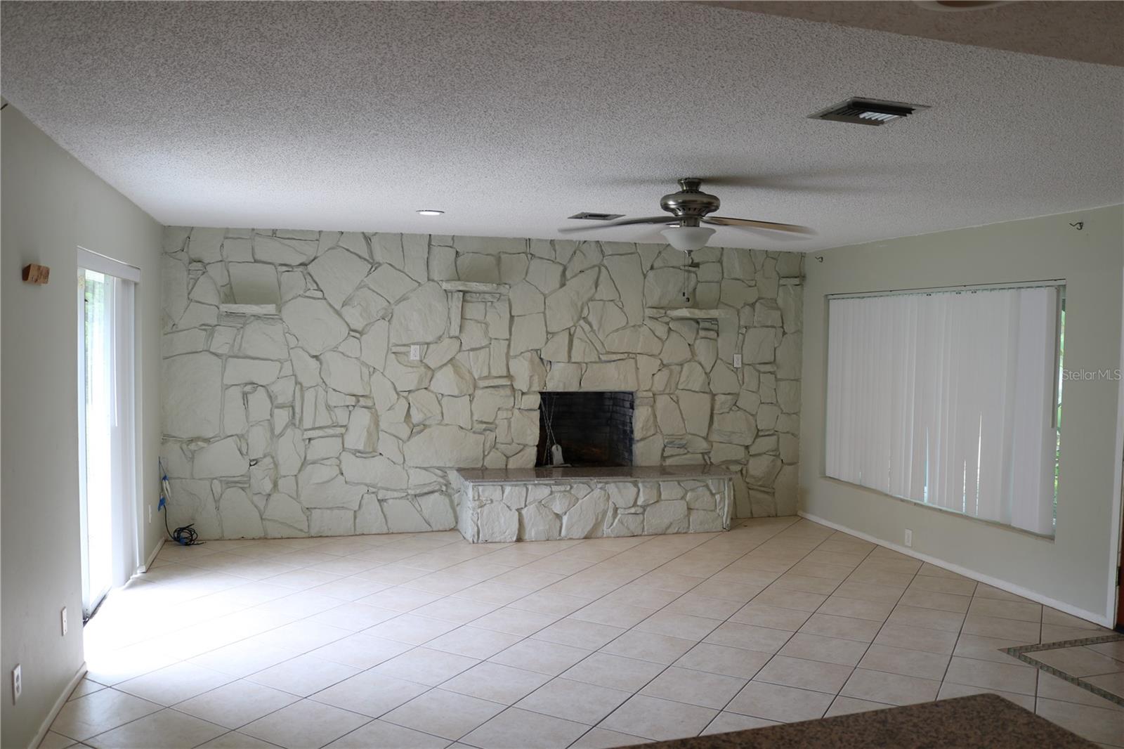 Image 3 of 33 For 1113 Lancer Lane