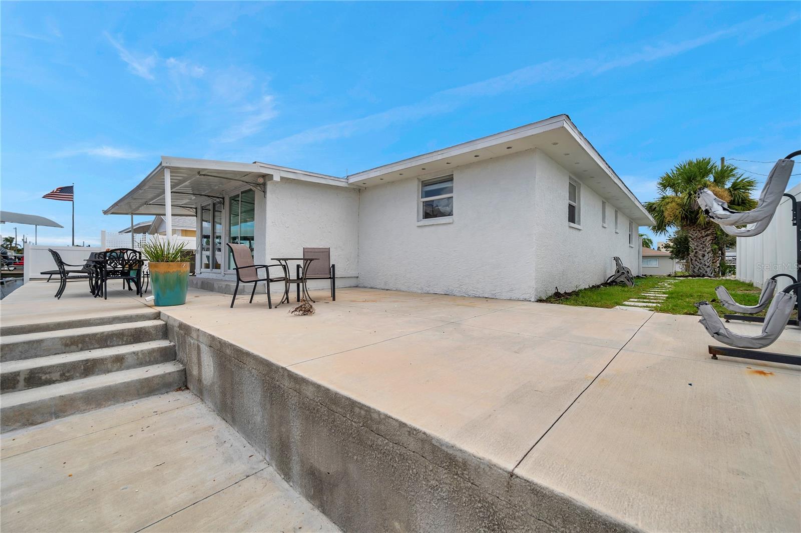 Image 8 of 70 For 13804 Malcolm Avenue