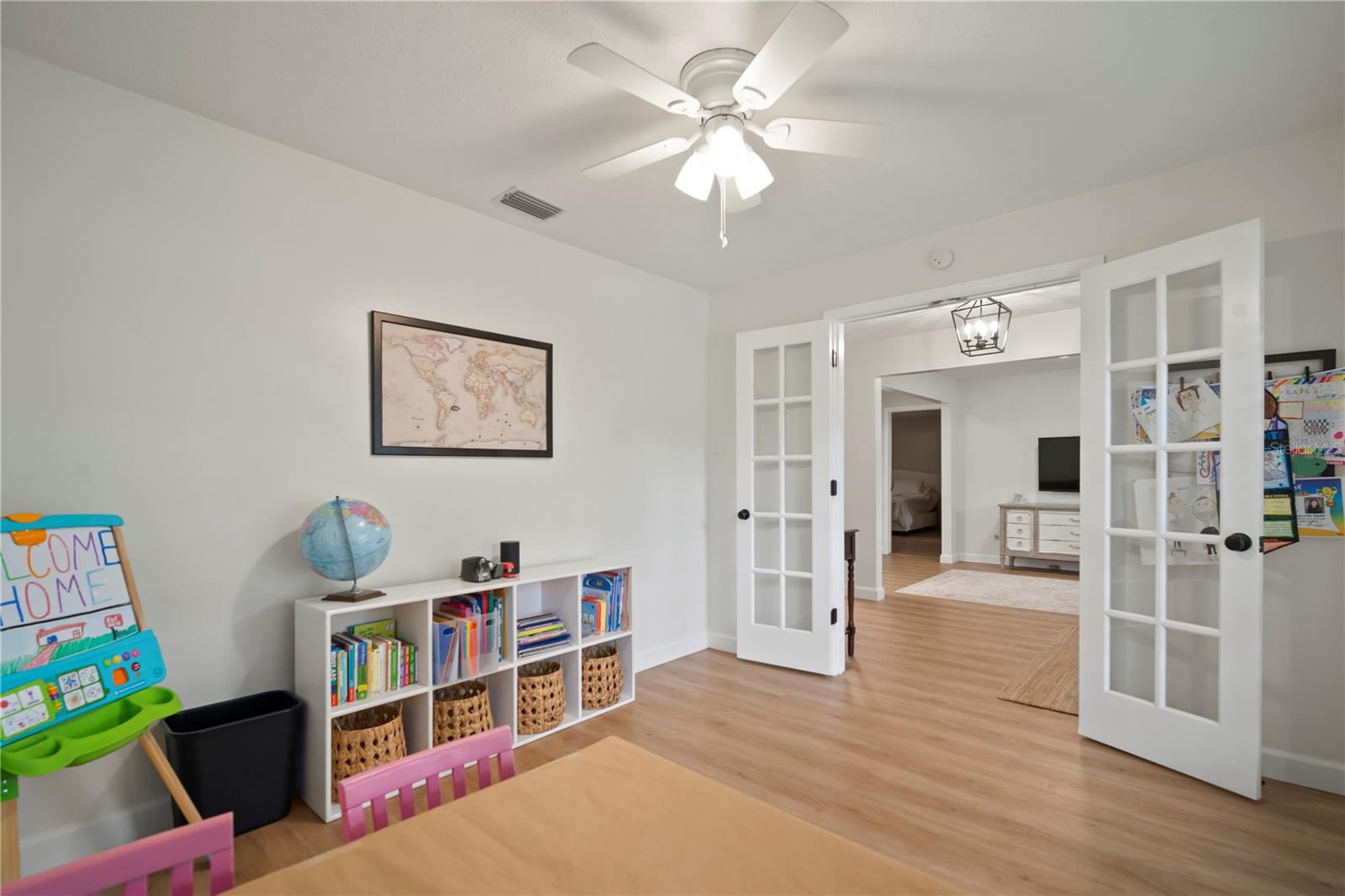 Image 15 of 39 For 22238 River Rock Drive