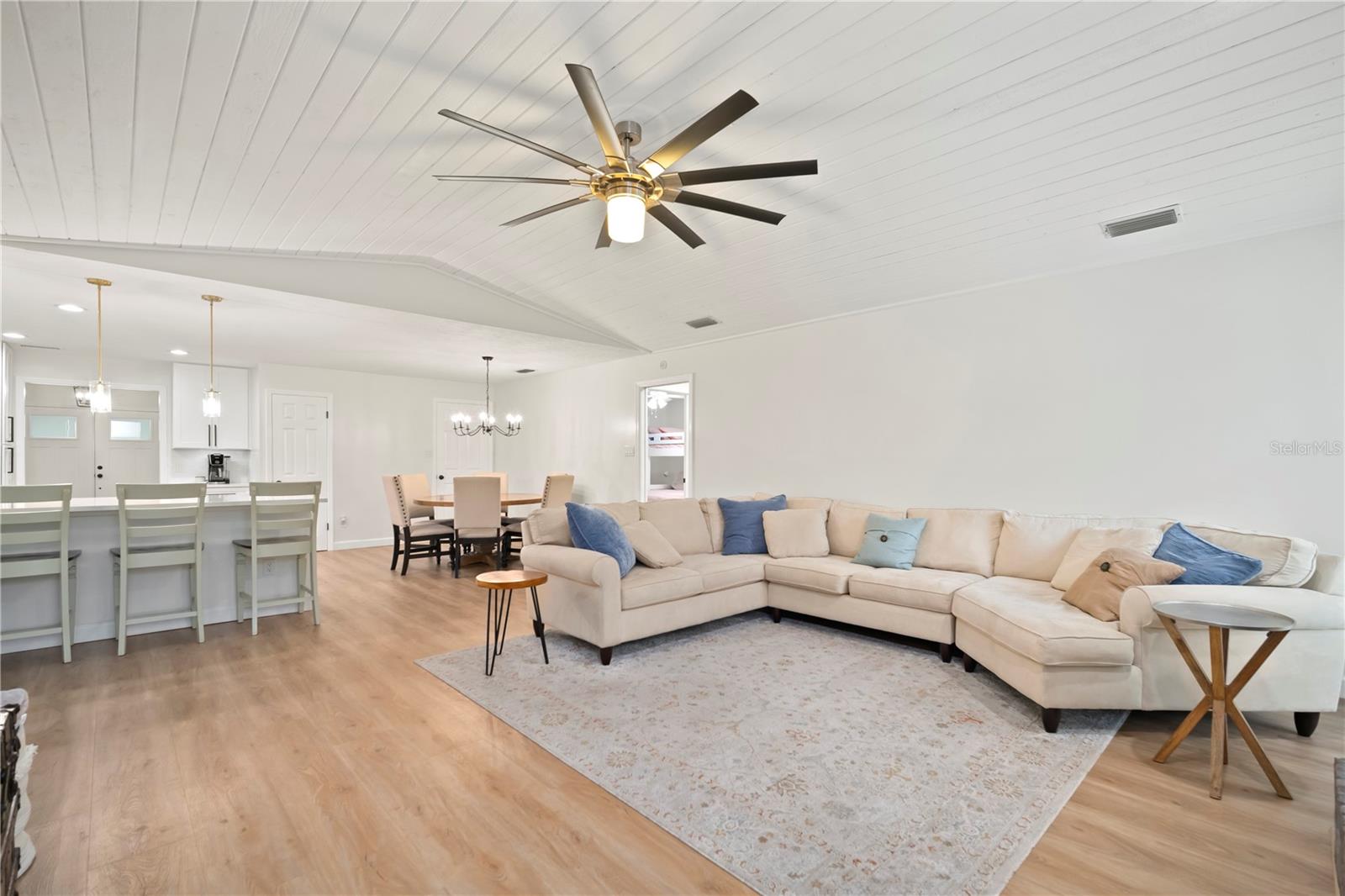 Image 16 of 39 For 22238 River Rock Drive